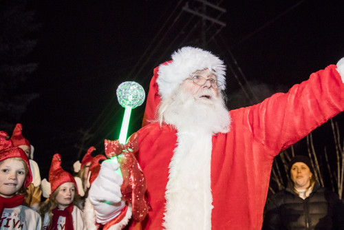 Bracebridge Festival of the Lights and Santa Claus Parade-event-photo